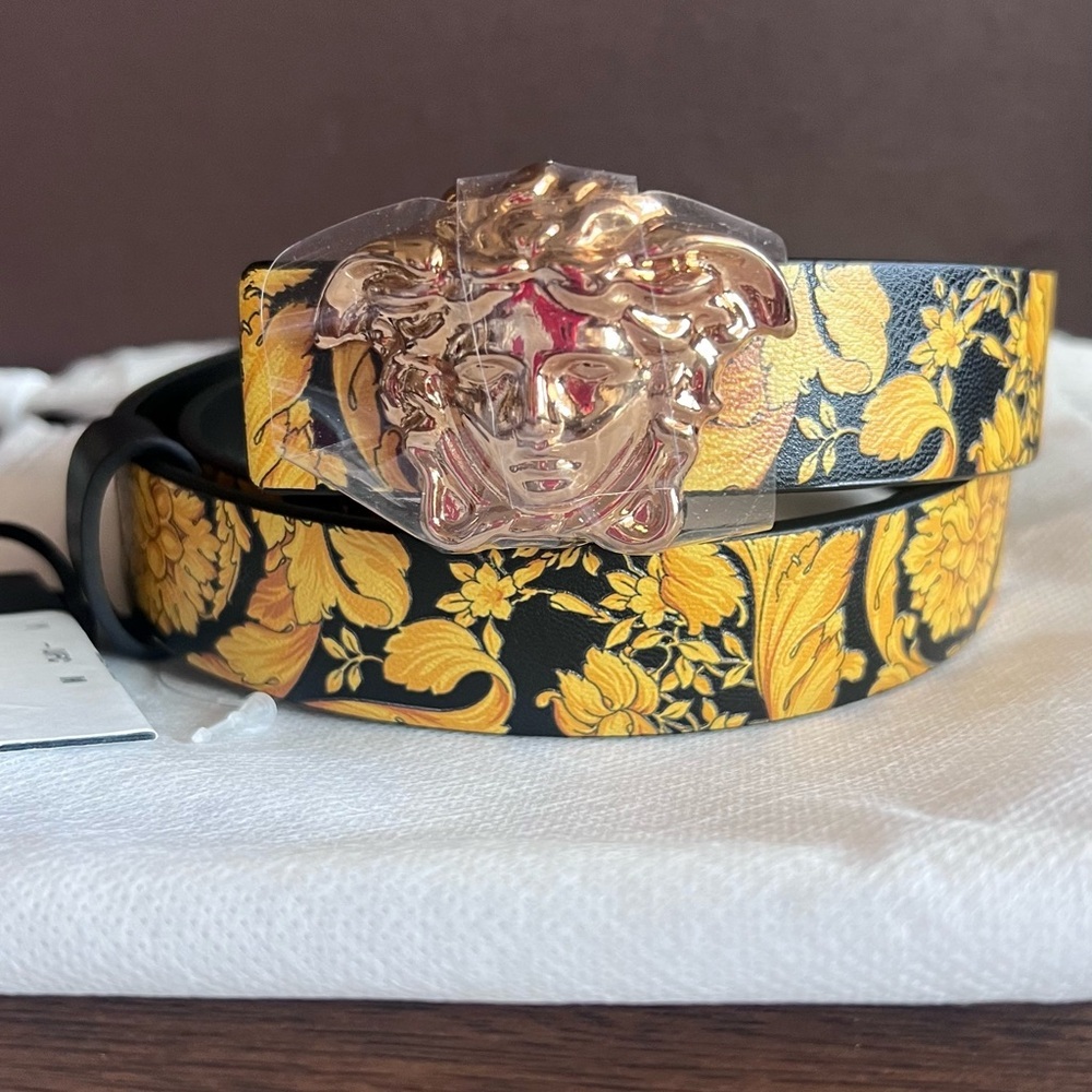 NEW VERSACE Medusa Gold Belt Buckle Black Yellow Baroque & REVERSIBLE! 70/28